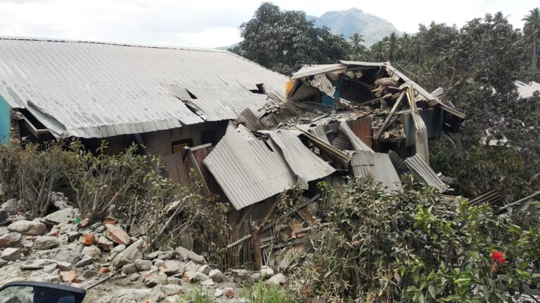 Rumah Terdampak Erupsi Lewotobi